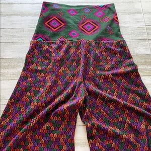 Colorful Geometric Patterned 70s Style Bell Bottom Super Wide Leg High Rise Pant